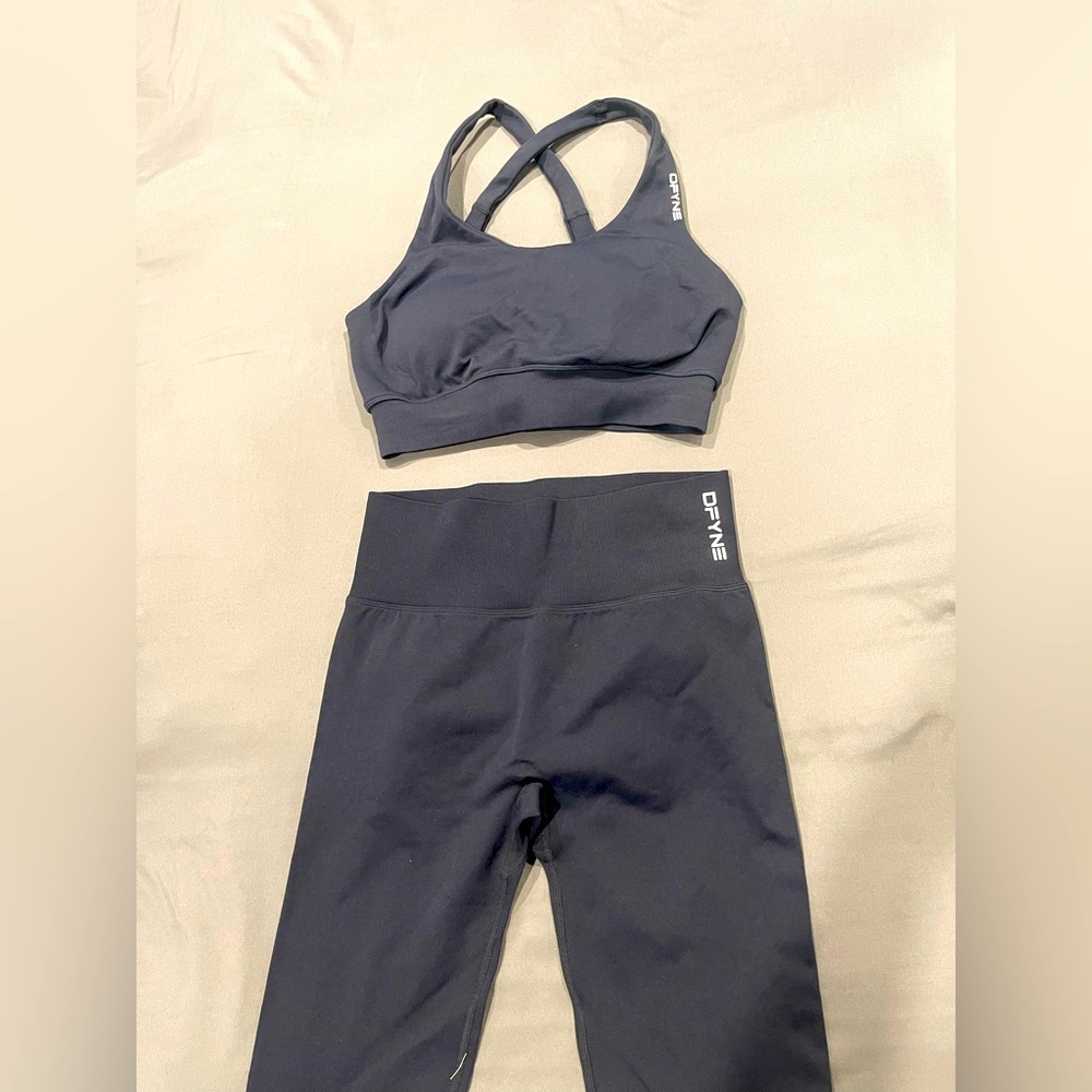 DFYNE set Leggings & Sport bra